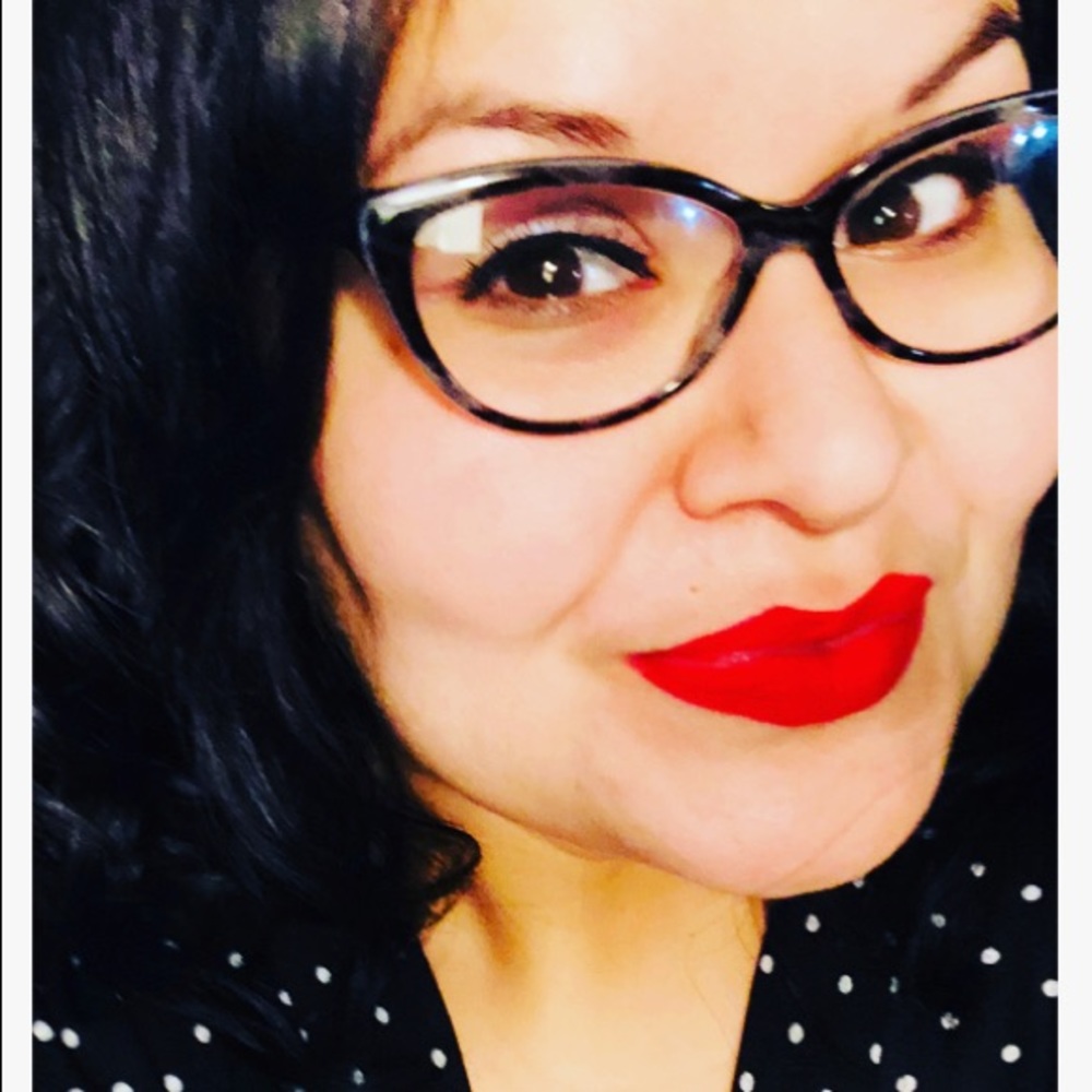 Meet your Posher, Stephanie